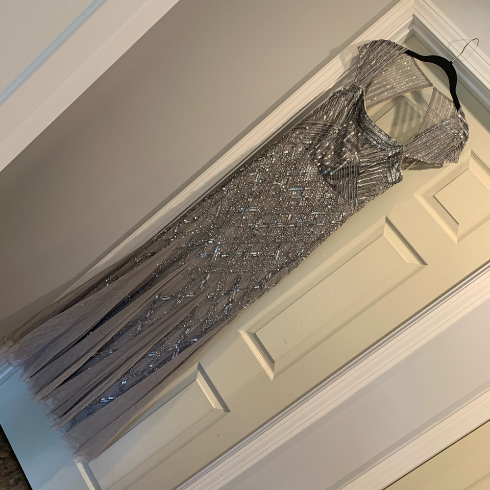 Adrianna Papell Cap Sleeve Beaded Gown size 10